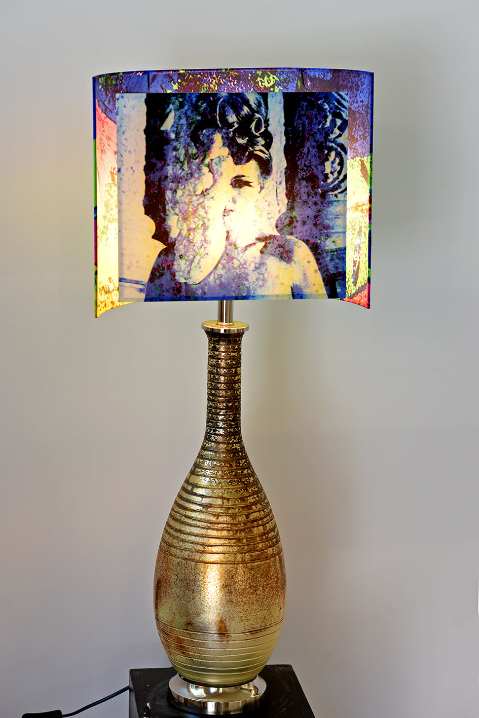 Lamp in silk and acrylic glass 'Petra'