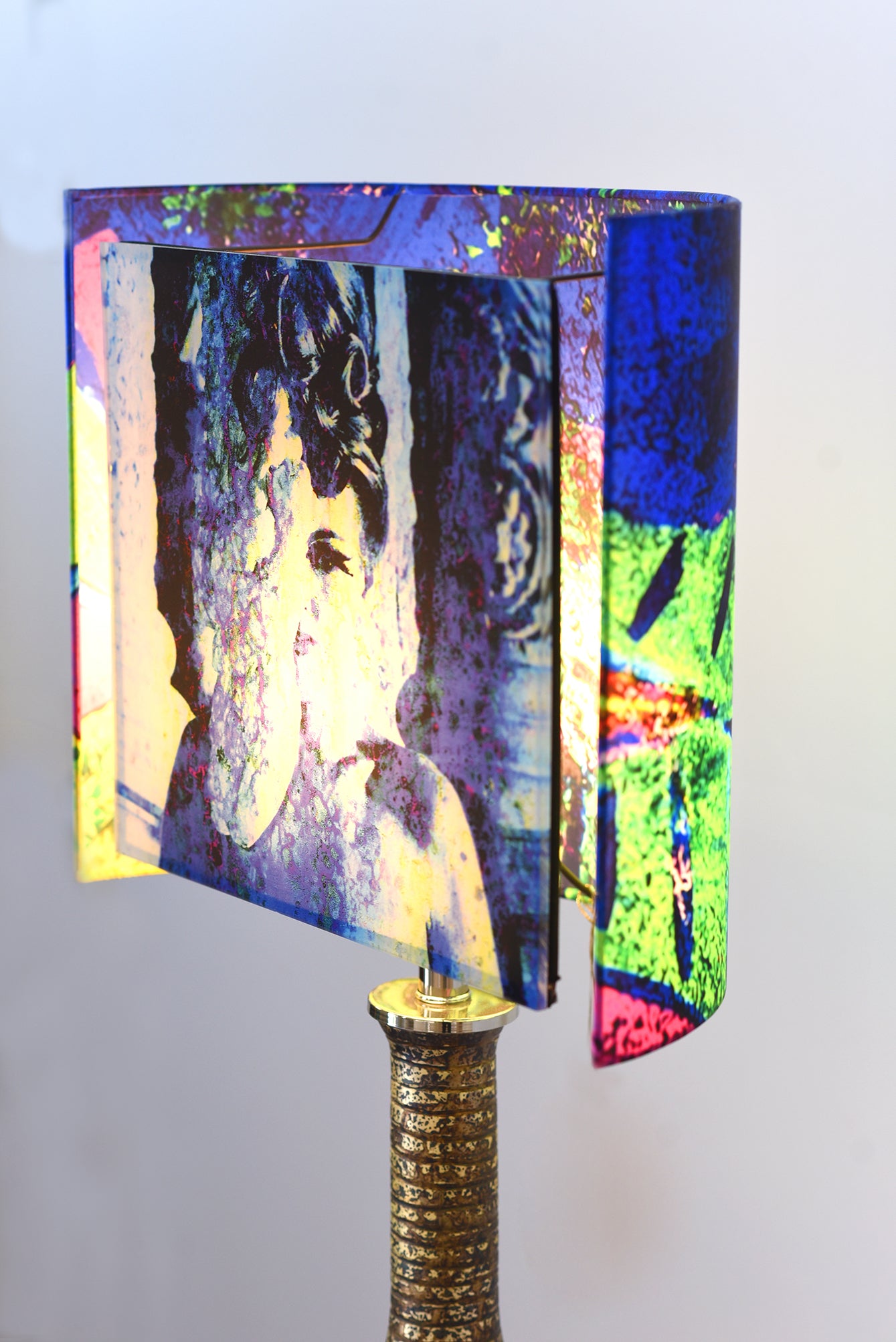 Lamp in silk and acrylic glass 'Petra'