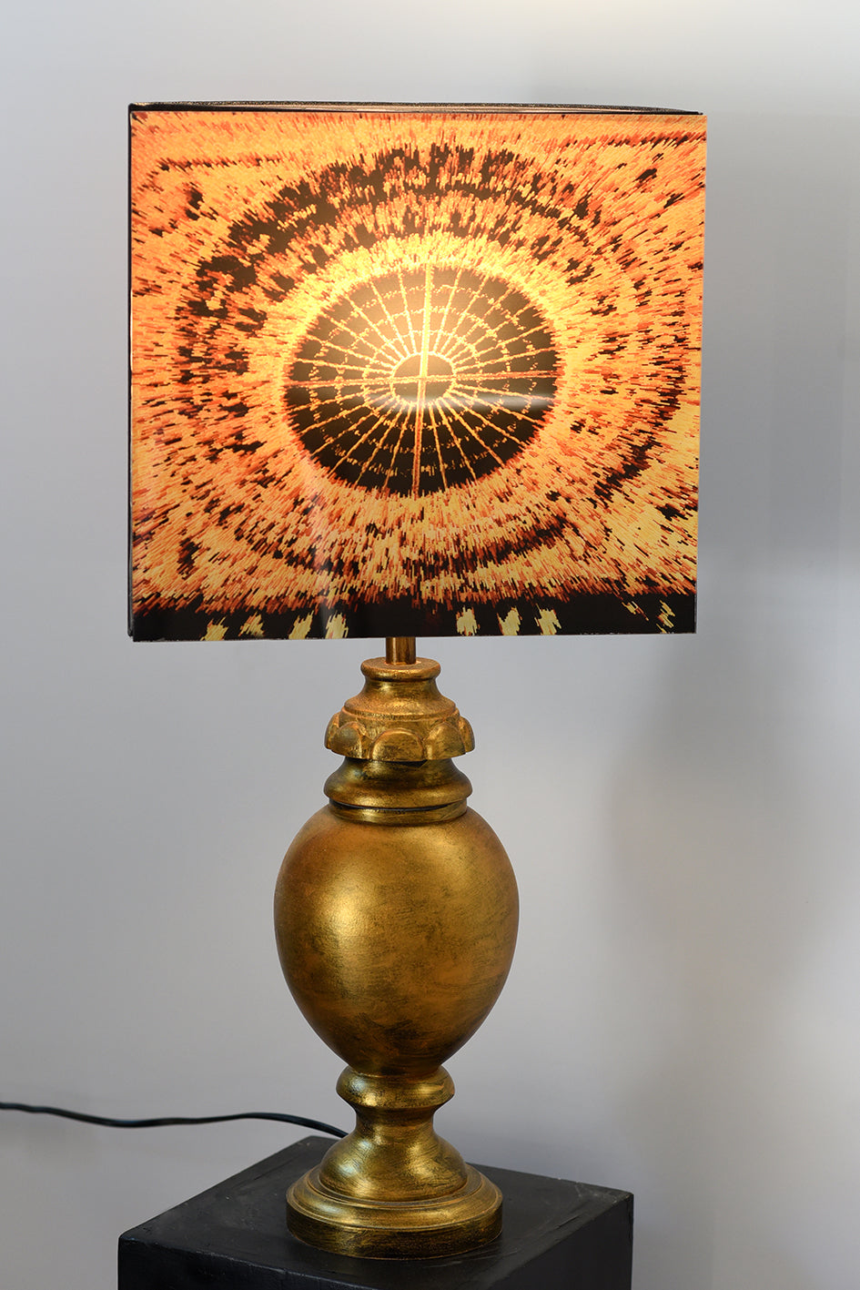 Lampada in seta e vetro acrilico 'Barocco'